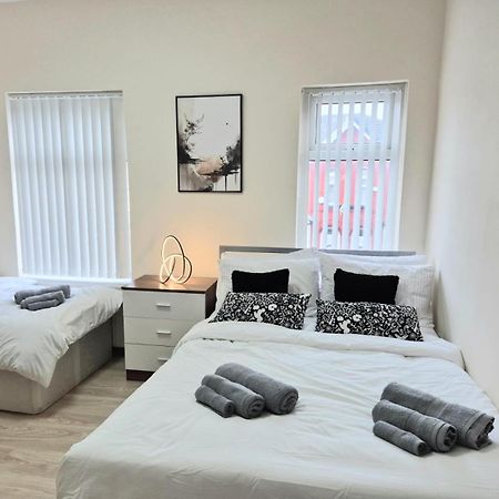 Rooms In Manchester 6 Minutes Drive To Victoria Station 外观 照片