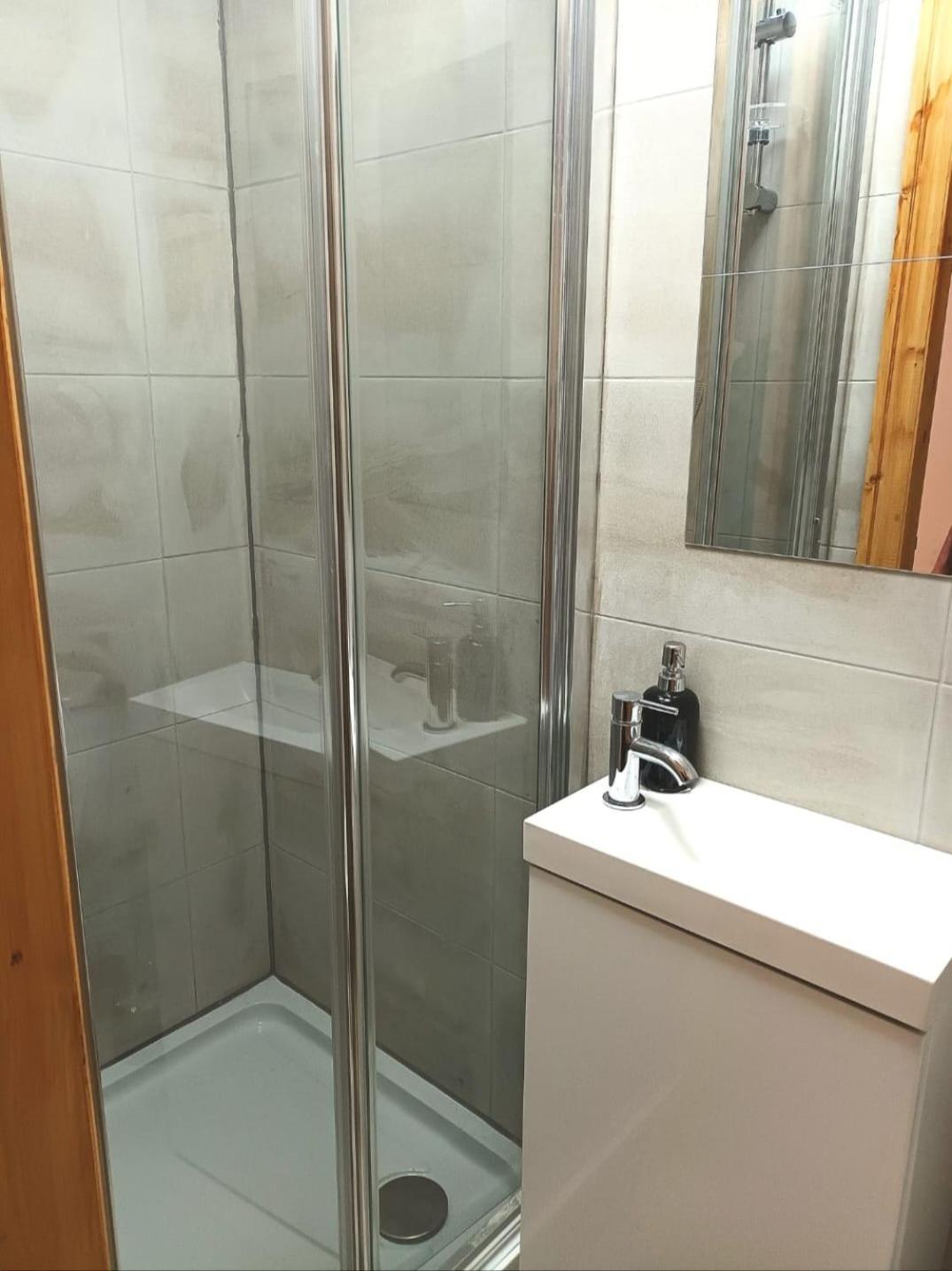 Rooms In Manchester 6 Minutes Drive To Victoria Station 外观 照片