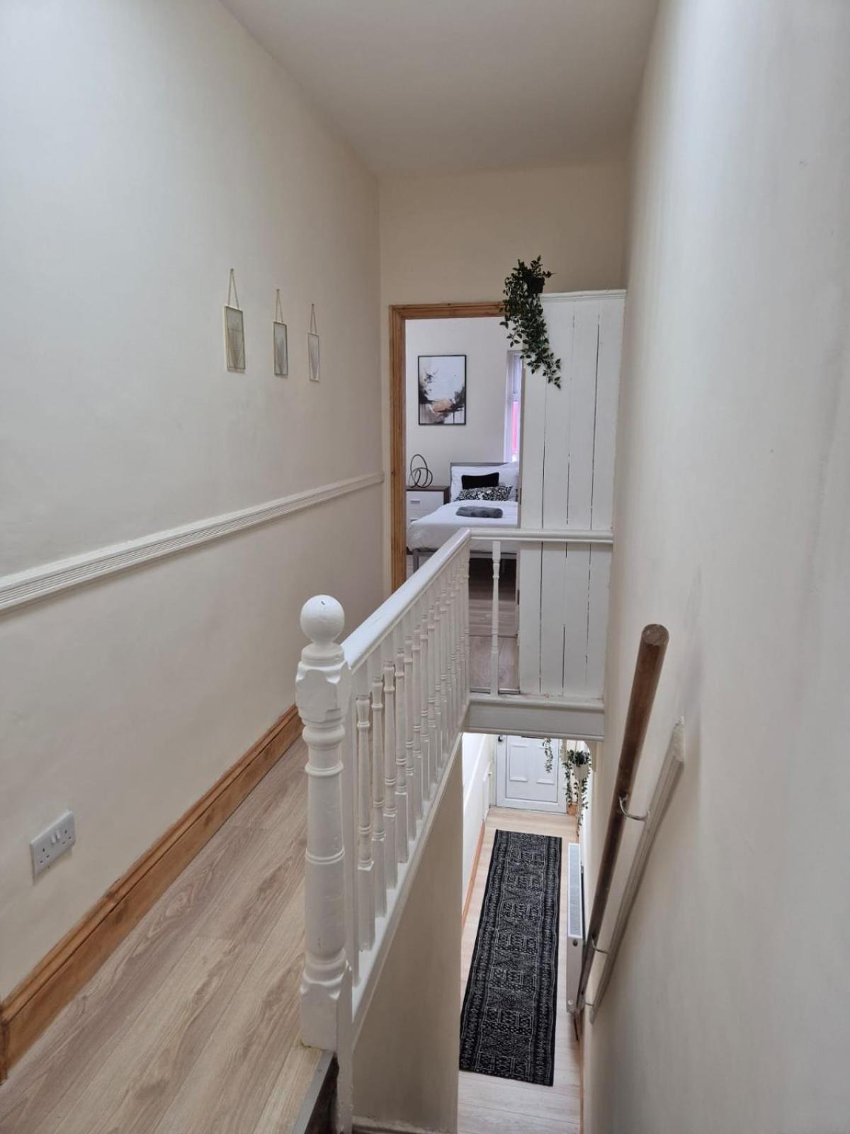 Rooms In Manchester 6 Minutes Drive To Victoria Station 外观 照片