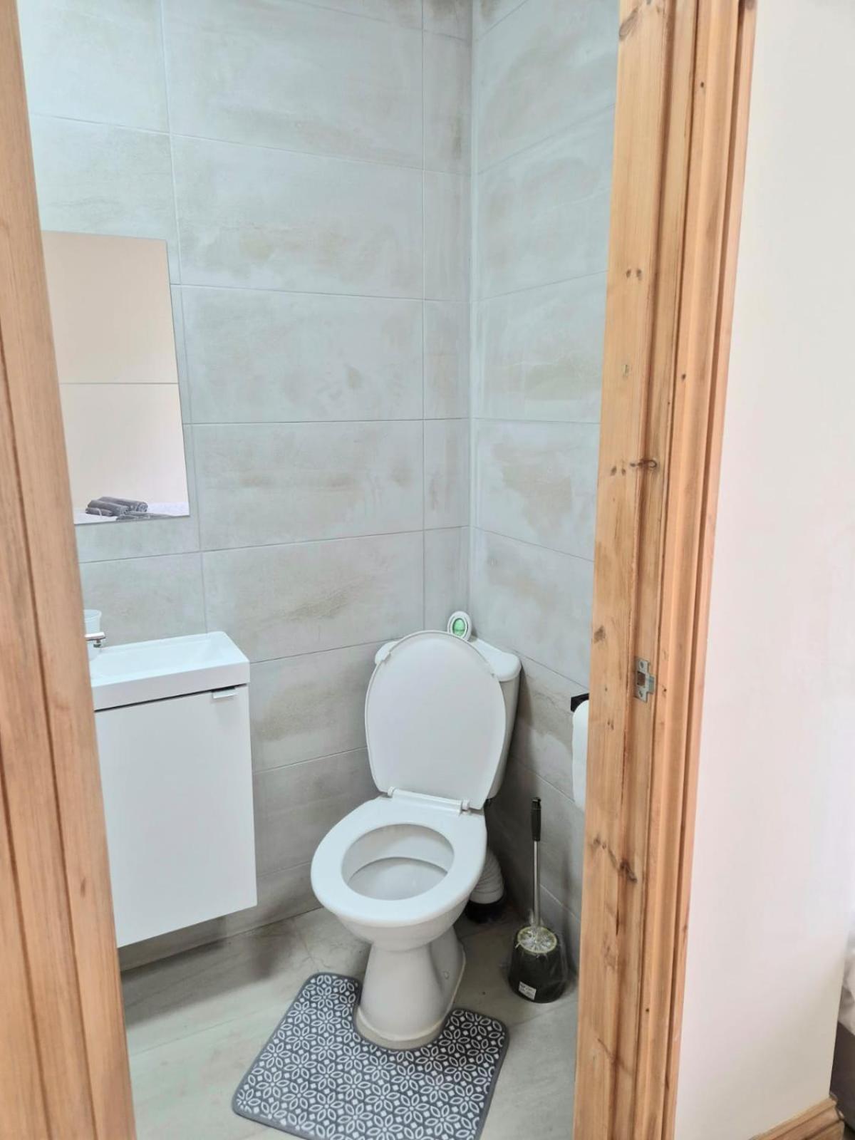 Rooms In Manchester 6 Minutes Drive To Victoria Station 外观 照片
