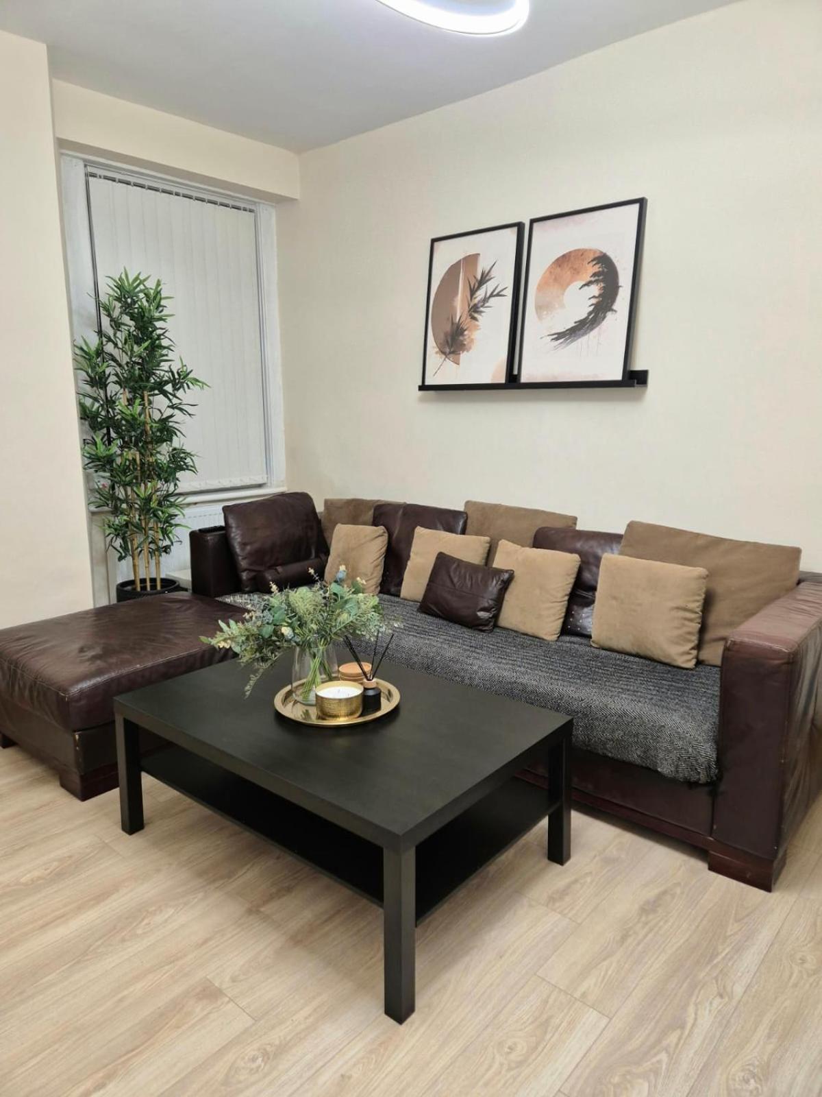 Rooms In Manchester 6 Minutes Drive To Victoria Station 外观 照片