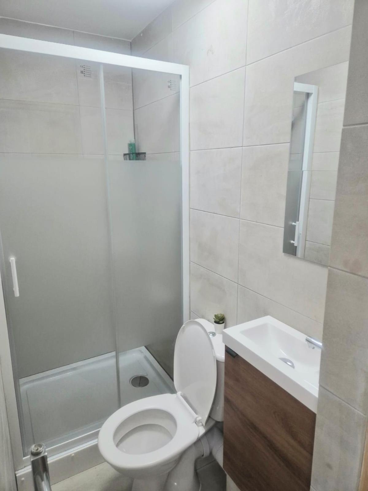Rooms In Manchester 6 Minutes Drive To Victoria Station 外观 照片
